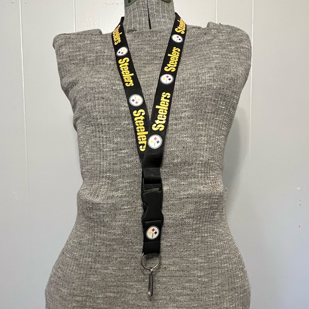 Pittsburgh Steelers Lanyard with Detachable Key Chain